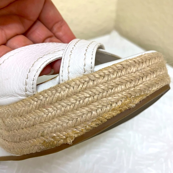 BCBG wedge size 6B - Picture 7 of 10